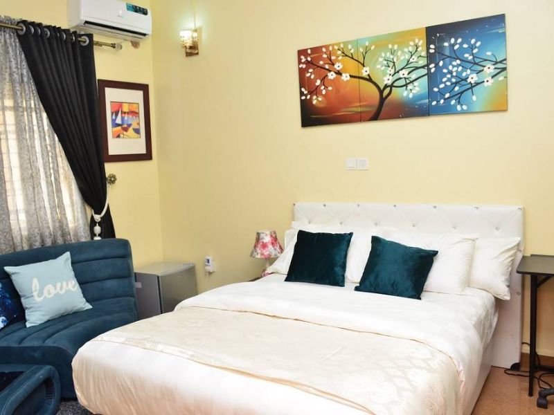 Keniss Guest House Uyo