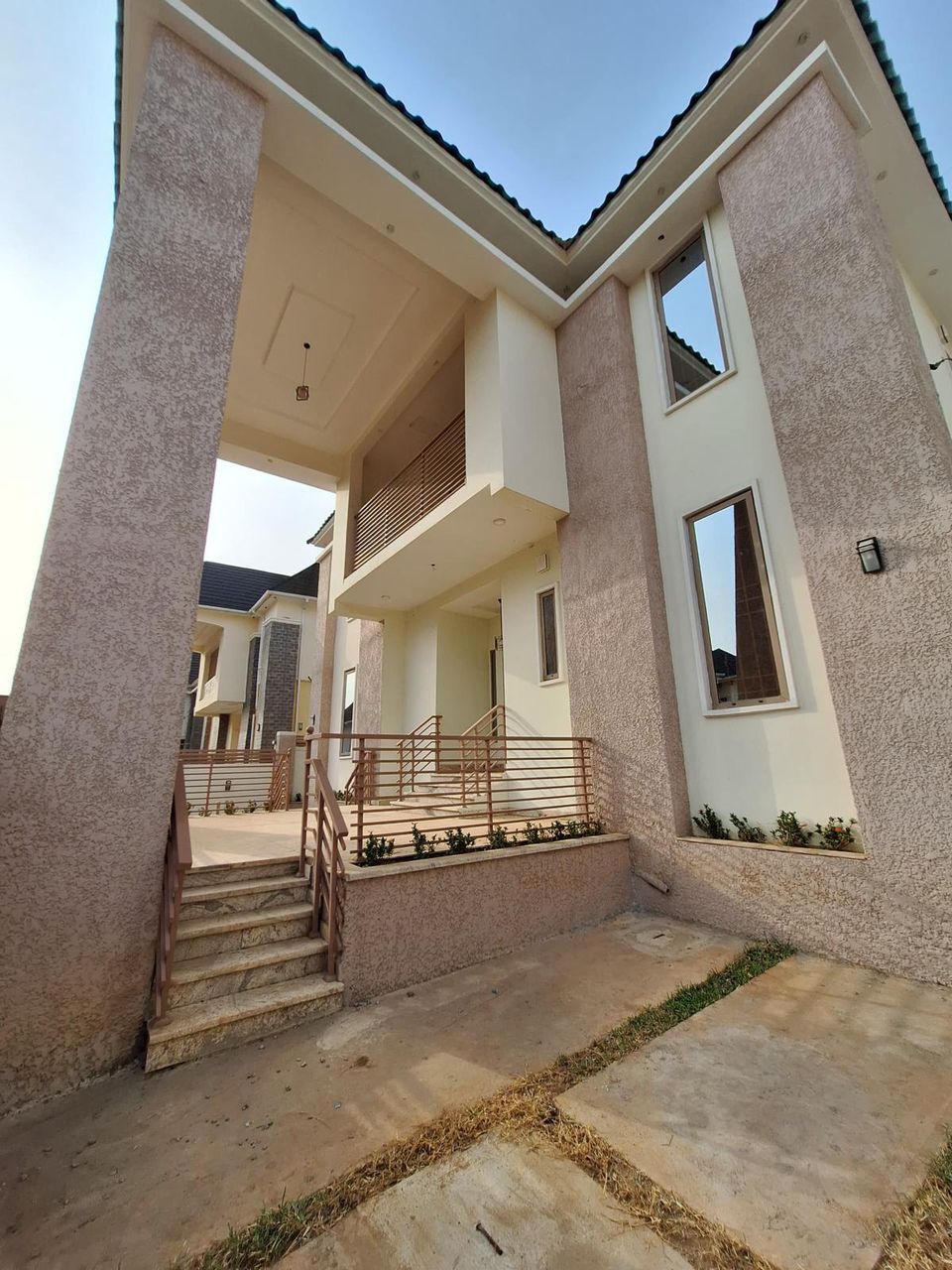 FOR SALE: 5 Bedroom Fully Detached Duplex Location is Katampe Extension Abuja