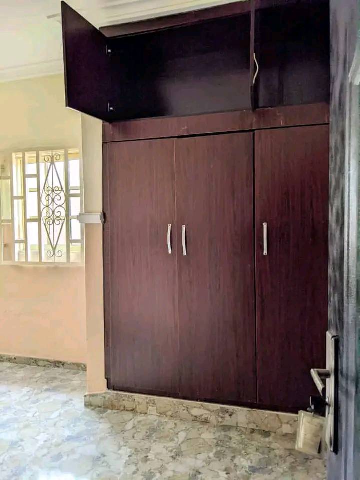 DETACHED 4BEDROOM BUNGALOW For Rent 25th Anniversary Estate, Uyo